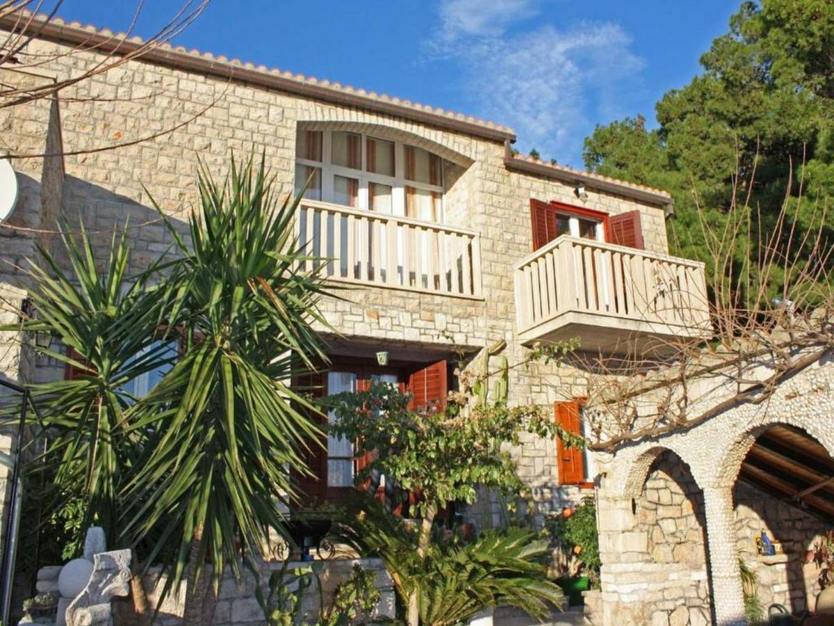 Apartments Racic Bol Exterior photo